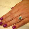 Γυναικείο δαχτυλίδι ροζέτα Diamondjools από λευκό & κίτρινο χρυσό Κ18 με σμαράγδια και διαμάντια