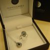 DSC00202- Κολιέ ροζέτα Diamondjools από λευκό & κίτρινο χρυσό Κ18 με blue london τοπάζι,μπλε και λευκά διαμάντια