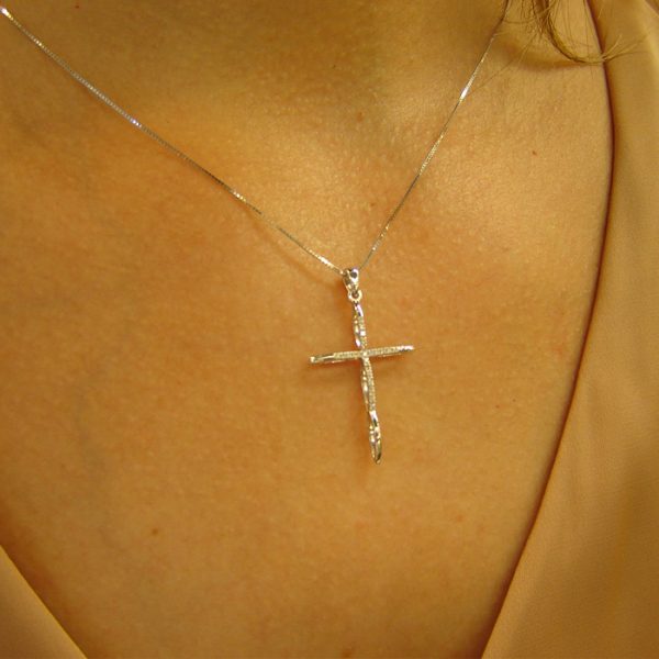 DSC03073F Γυναικείος σταυρός με αλυσίδα Diamondjools από λευκό χρυσό Κ18 με διαμάντια