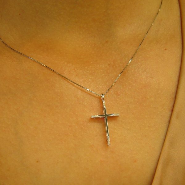 DSC03078F Γυναικείος σταυρός με αλυσίδα Diamondjools από λευκό χρυσό Κ18 με διαμάντια