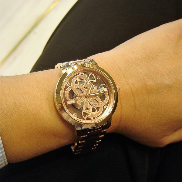 GW0300L3 Γυναικείο ρολόι Guess Quattro με μπρασελέ