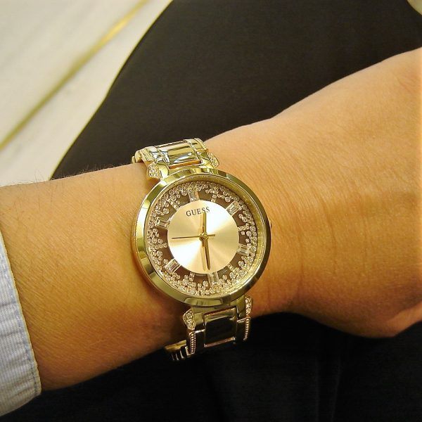 GW0470L2 Γυναικείο ρολόι Guess Crystal Clear με μπρασελέ