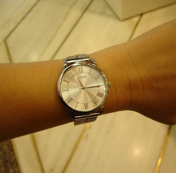 gs22 Γυναικείο ρολόι GUESS με πλεχτό μπρασελέ