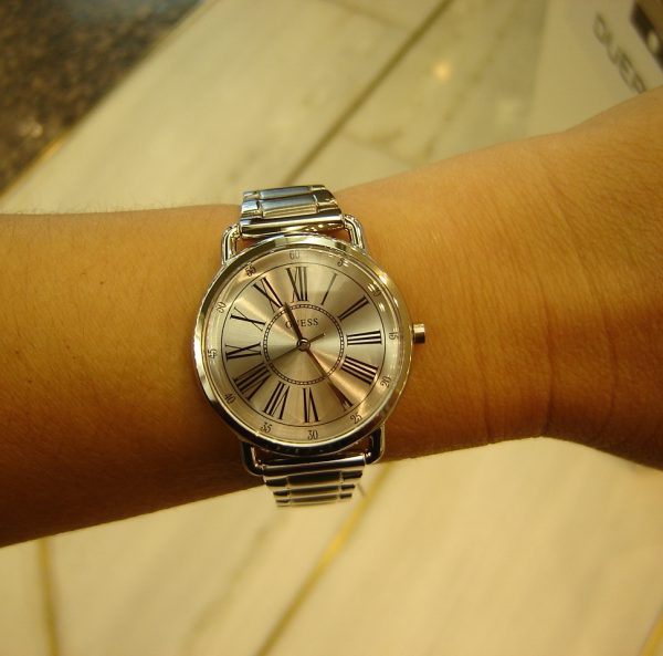 gs24 Γυναικείο ρολόι GUESS W1148L1 με μπρασελέ