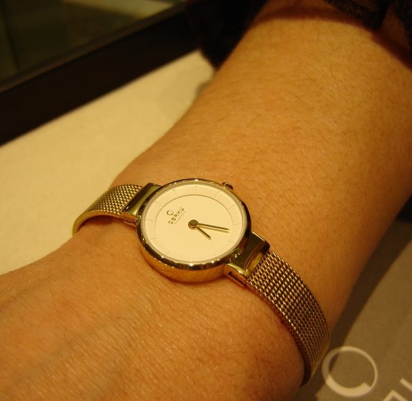 Γυναικείο ρολόι OBAKU Spire Gold με μπρασελέ